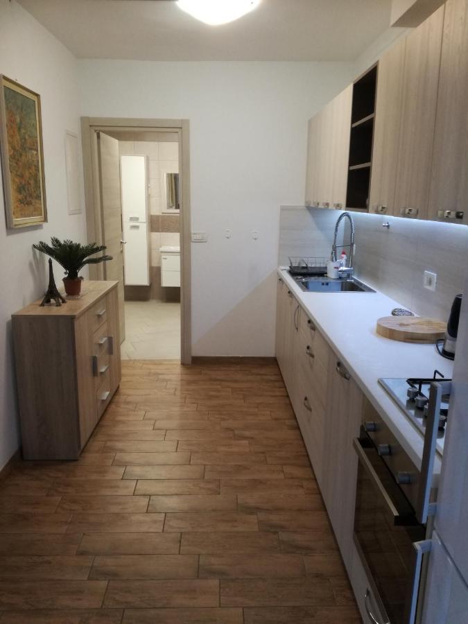 Guesthouse Skofije Ob Parenzani Spodnje Skofije Ngoại thất bức ảnh
