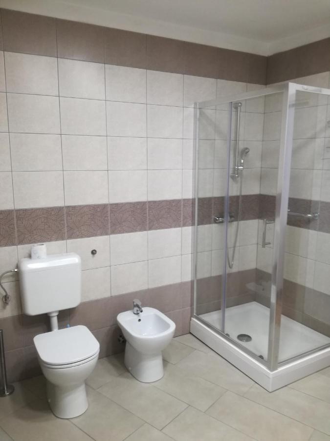 Guesthouse Skofije Ob Parenzani Spodnje Skofije Ngoại thất bức ảnh